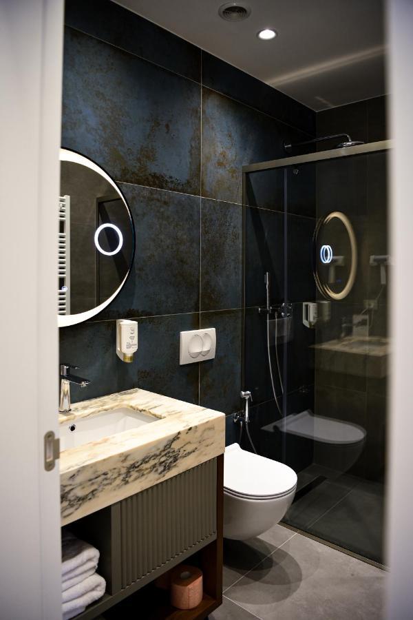 Hotel The Wilson Tirana Extérieur photo