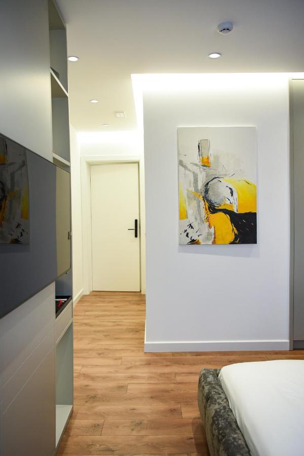 Hotel The Wilson Tirana Extérieur photo