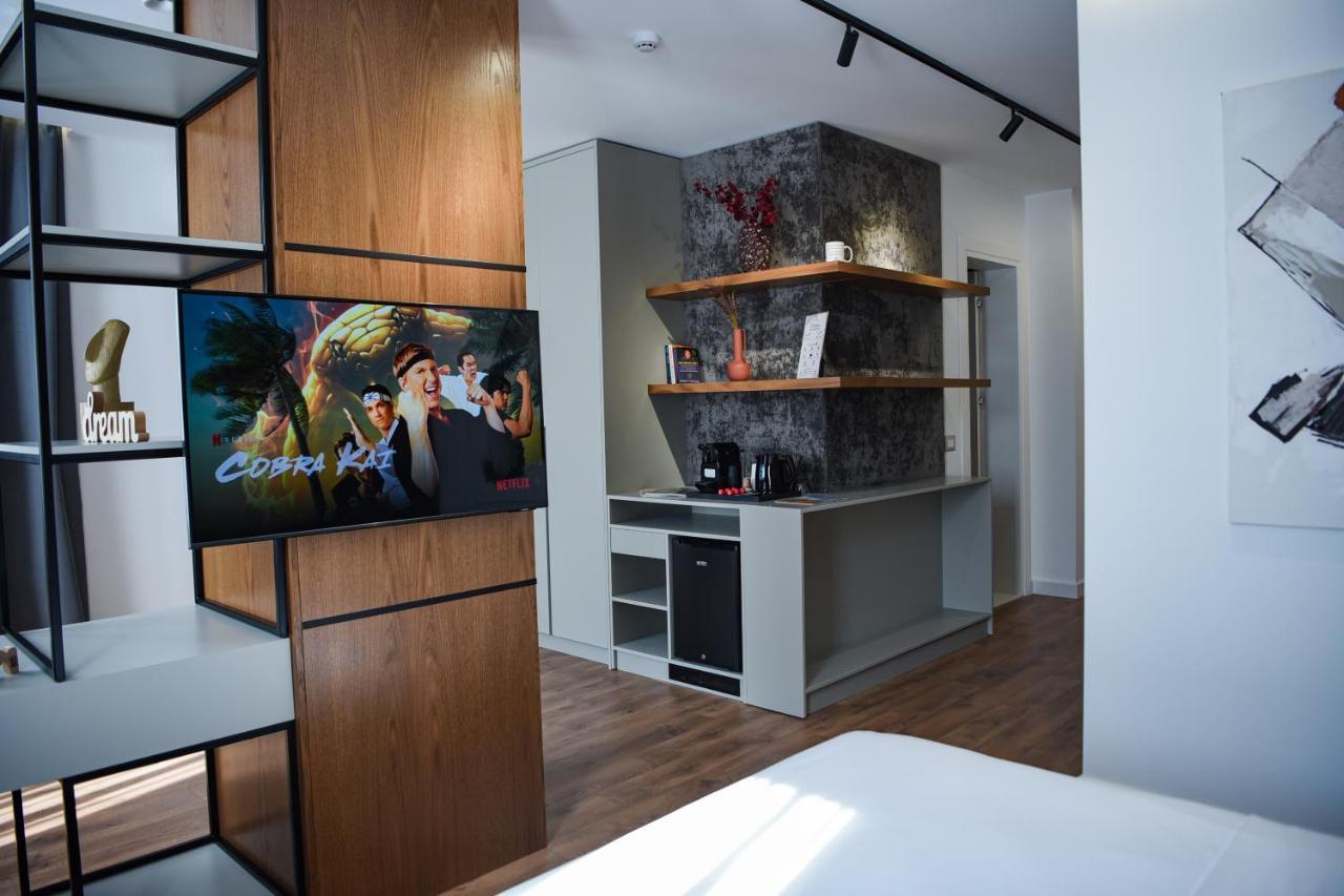 Hotel The Wilson Tirana Extérieur photo