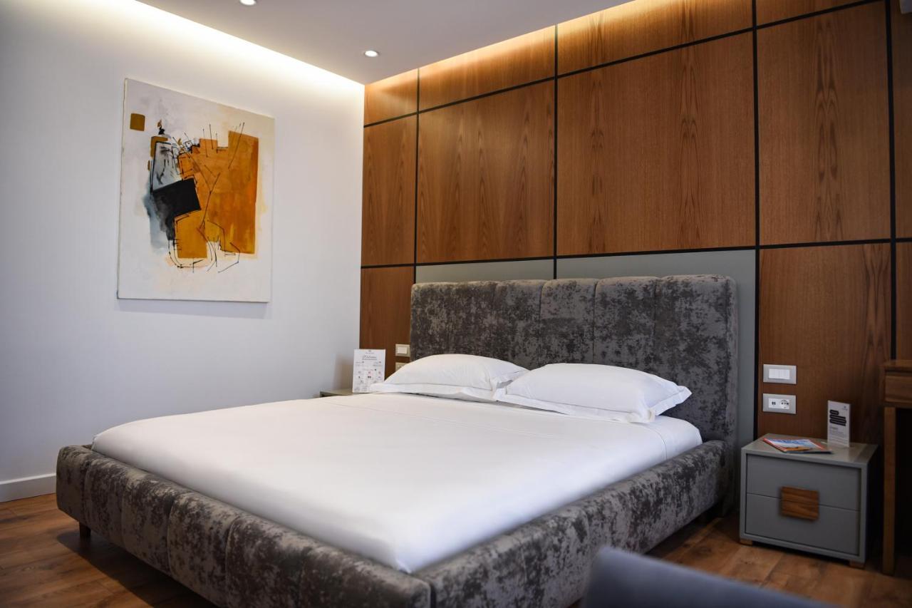 Hotel The Wilson Tirana Extérieur photo